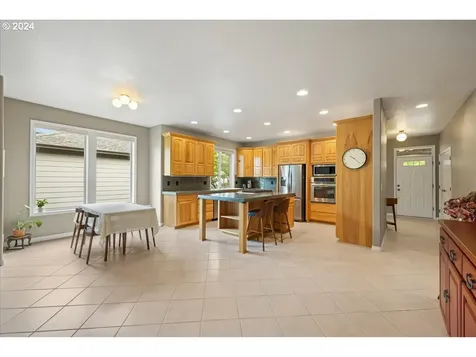 8135 Se 141st Avenue Portland OR 97236