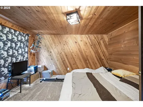 89731 Indian Creek Road Swisshome OR 97480