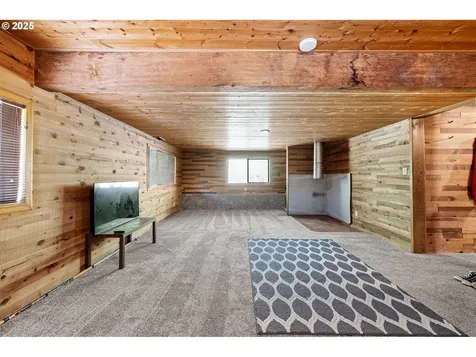 89731 Indian Creek Road Swisshome OR 97480