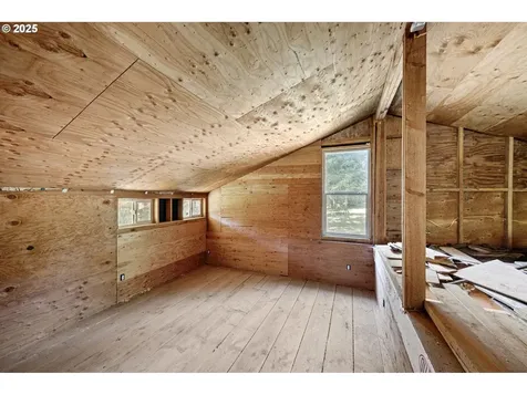 89731 Indian Creek Road Swisshome OR 97480