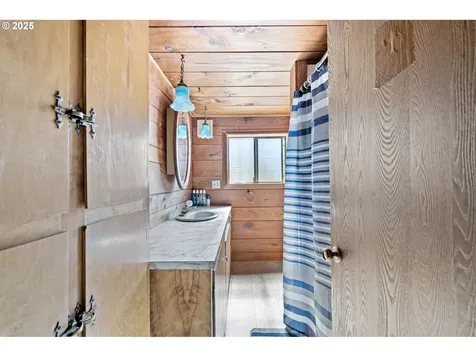 89731 Indian Creek Road Swisshome OR 97480