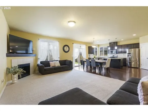 1560 41st Court Washougal WA 98671