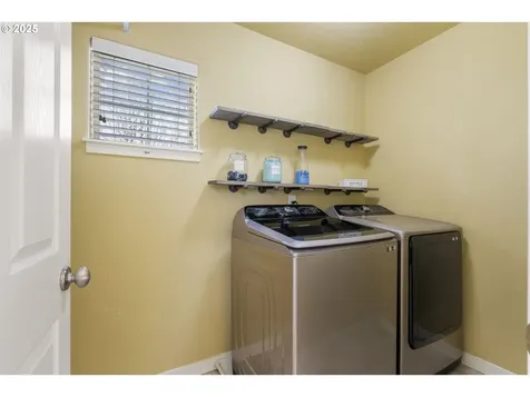 1560 41st Court Washougal WA 98671