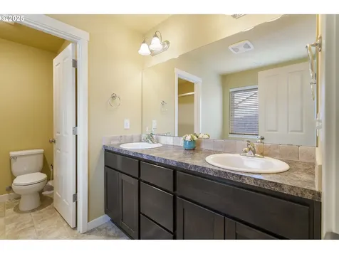 1560 41st Court Washougal WA 98671