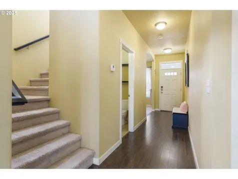 1560 41st Court Washougal WA 98671
