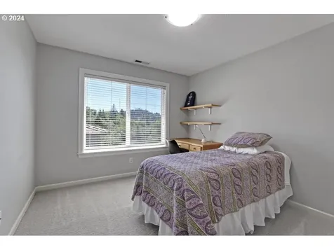1939 NW Jasmine Lane Portland OR 97229