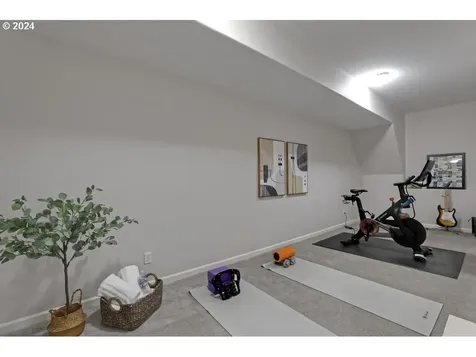 1939 NW Jasmine Lane Portland OR 97229