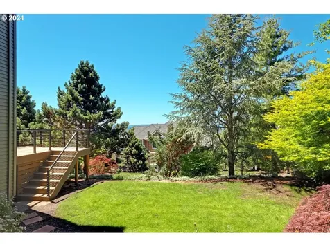 1939 NW Jasmine Lane Portland OR 97229