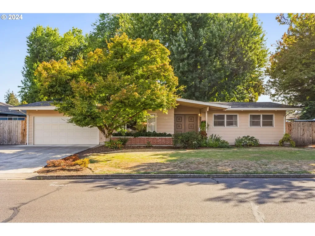 990 Garfield Street Woodburn OR 97071