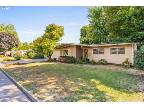 990 Garfield Street Woodburn OR 97071