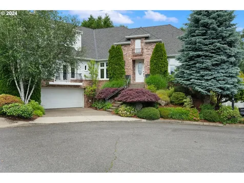 9235 Nw Hopedale Court Portland OR 97229