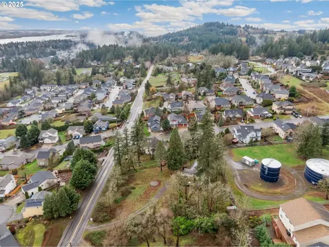 3713 W Street Washougal WA 98671