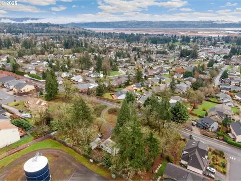 3713 W Street Washougal WA 98671