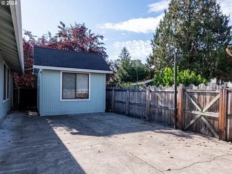 357 NE Hyde Circle Hillsboro OR 97124