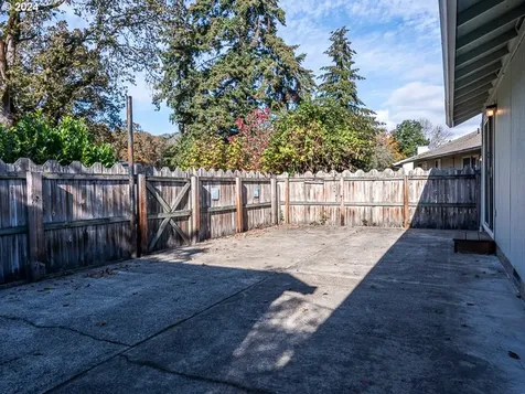 357 NE Hyde Circle Hillsboro OR 97124