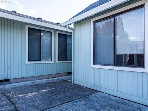 357 NE Hyde Circle Hillsboro OR 97124