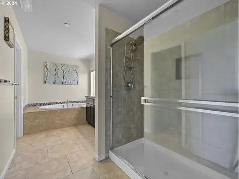 17007 Se Rhododendron Street Happy Valley OR 97086