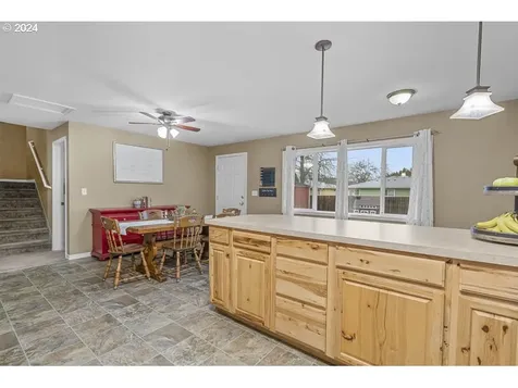 549 Ford Street Se Salem OR 97301