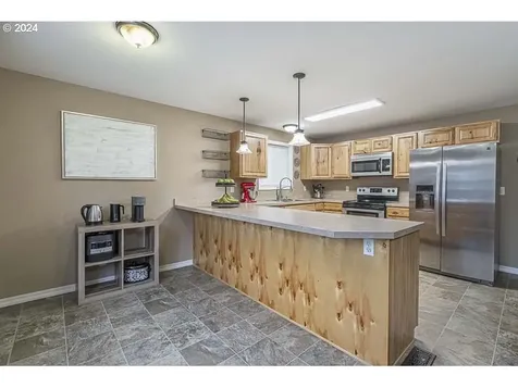 549 Ford Street Se Salem OR 97301
