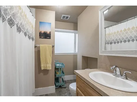 549 Ford Street Se Salem OR 97301