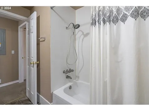 549 Ford Street Se Salem OR 97301