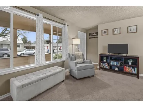 549 Ford Street Se Salem OR 97301