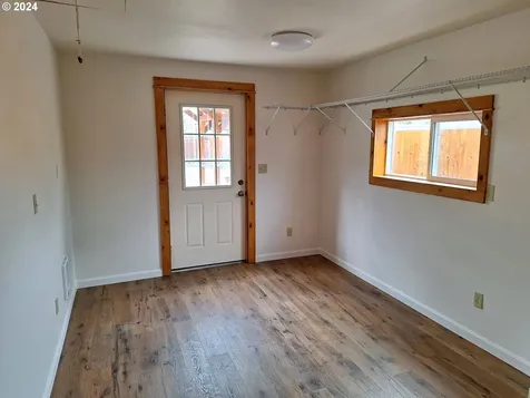 233 NW Cedar Avenue Redmond OR 97756