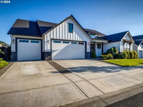 18205 NE 79th Street Vancouver WA 98682