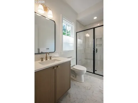 361 10th Street Lake Oswego OR 97034