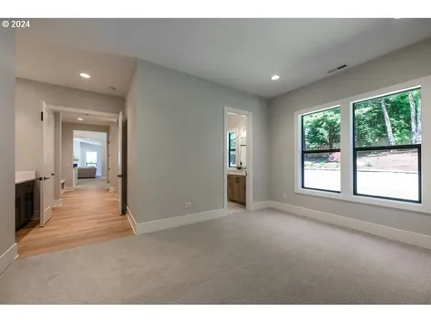 361 10th Street Lake Oswego OR 97034