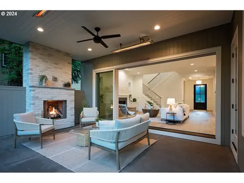 361 10th Street Lake Oswego OR 97034