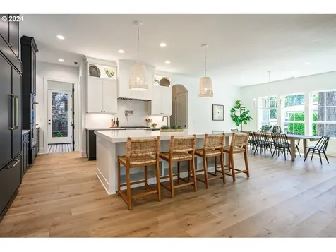 361 10th Street Lake Oswego OR 97034