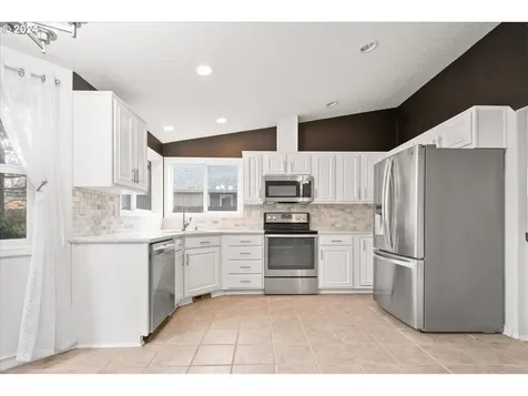 15301 NE 77th Street Vancouver WA 98682