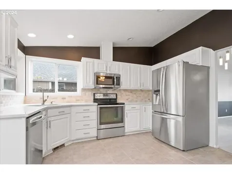 15301 NE 77th Street Vancouver WA 98682