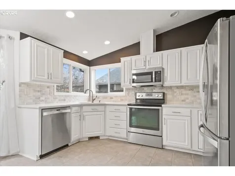 15301 NE 77th Street Vancouver WA 98682
