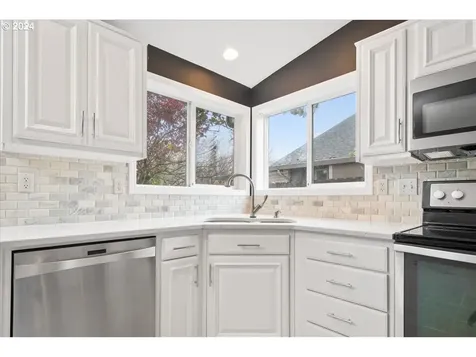 15301 NE 77th Street Vancouver WA 98682