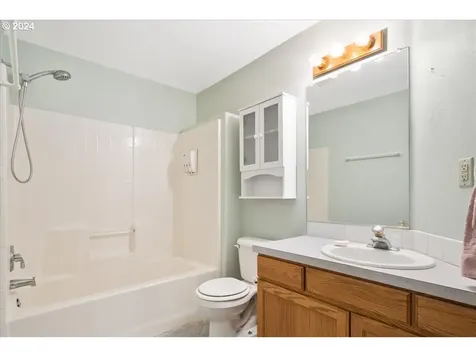 15301 NE 77th Street Vancouver WA 98682