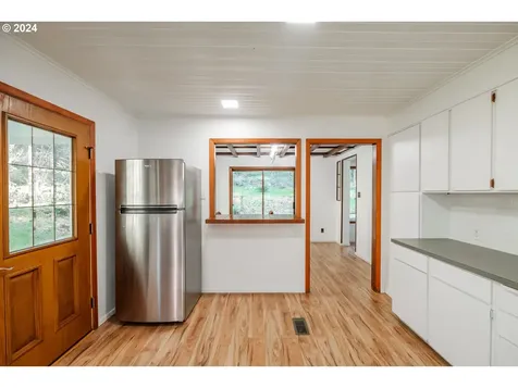 41250 Mcdowell Creek Drive Lebanon OR 97355