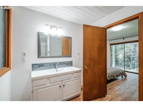 41250 Mcdowell Creek Drive Lebanon OR 97355