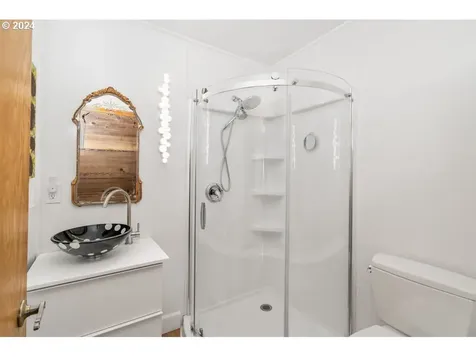 9608 Nw Rosaria Avenue Portland OR 97231