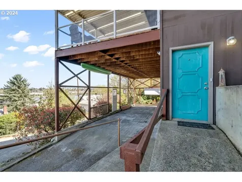 9608 Nw Rosaria Avenue Portland OR 97231