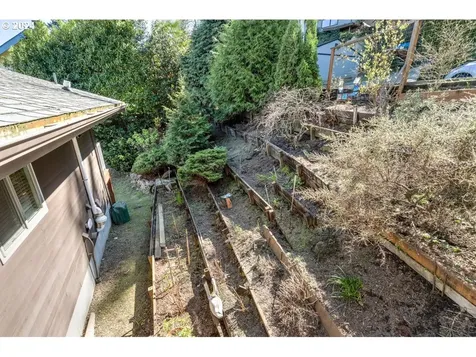 9608 Nw Rosaria Avenue Portland OR 97231