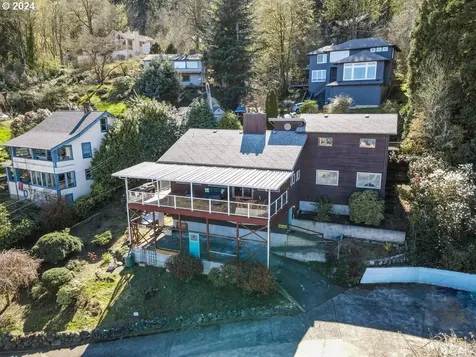 9608 Nw Rosaria Avenue Portland OR 97231