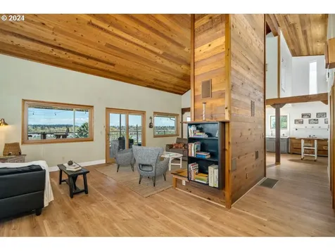 9608 Nw Rosaria Avenue Portland OR 97231