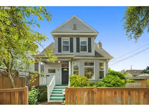 28 NE Going Street Portland OR 97211