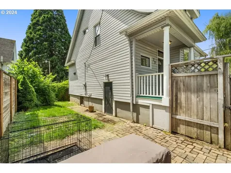 28 NE Going Street Portland OR 97211