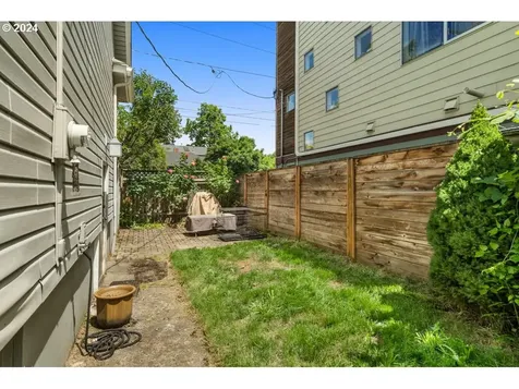 28 NE Going Street Portland OR 97211