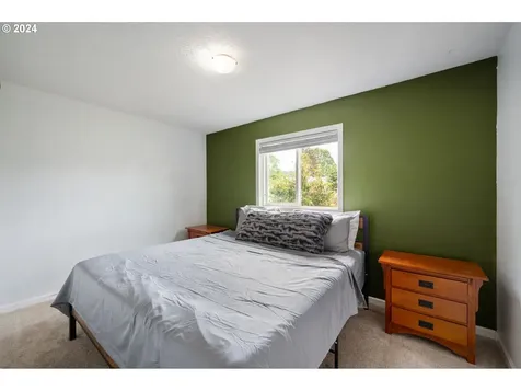 220 SE Evelyn Avenue Gresham OR 97080