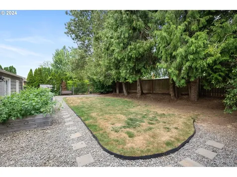 220 SE Evelyn Avenue Gresham OR 97080