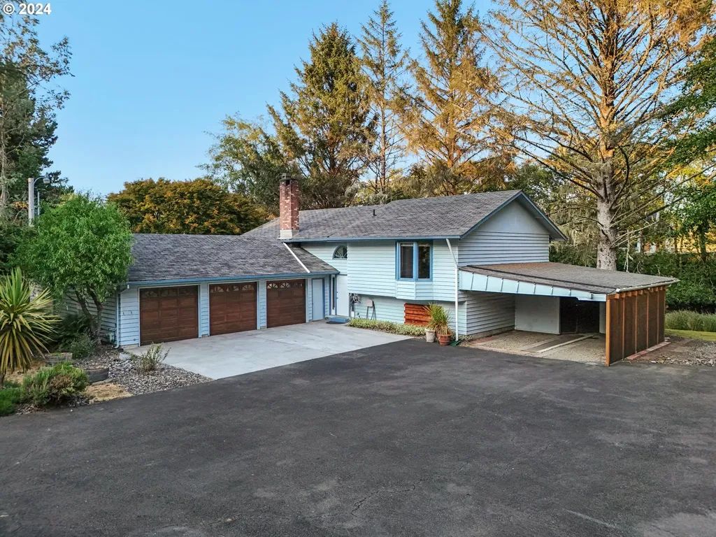 90209 Manion Drive Warrenton OR 97146